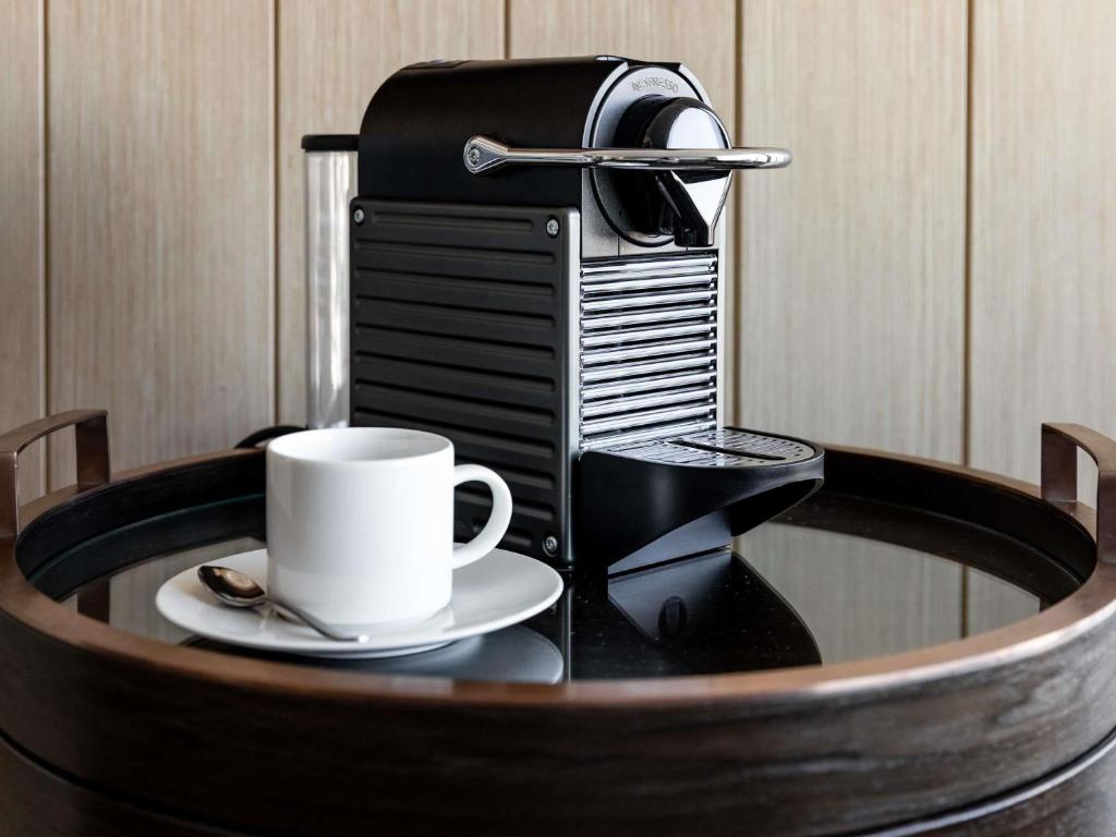 
Superior Room with One King Bed and Club Millesime Access - Harbour View
