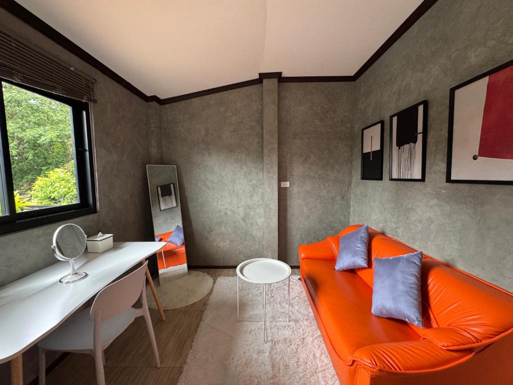 BAAN CHAINARONG - 19