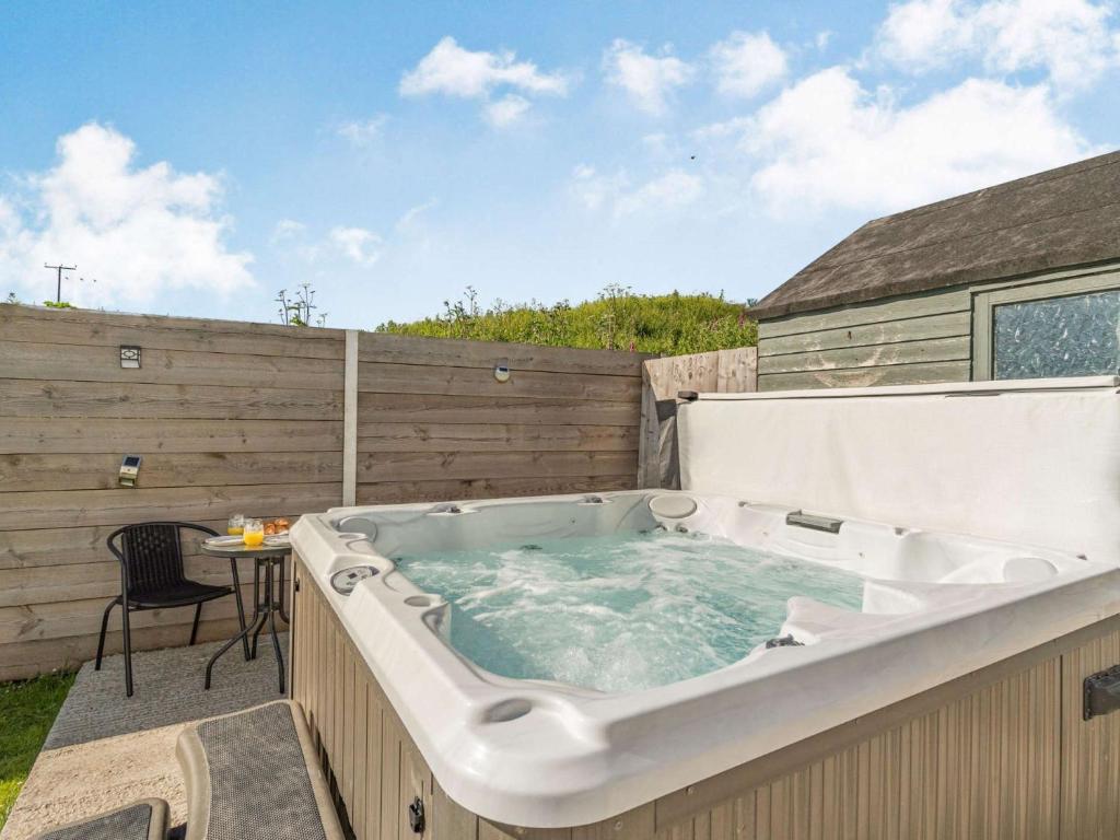 Φωτογραφία από το άλμπουμ του 4 Bed in Broad Haven 88331 σε Saint Ishmaels