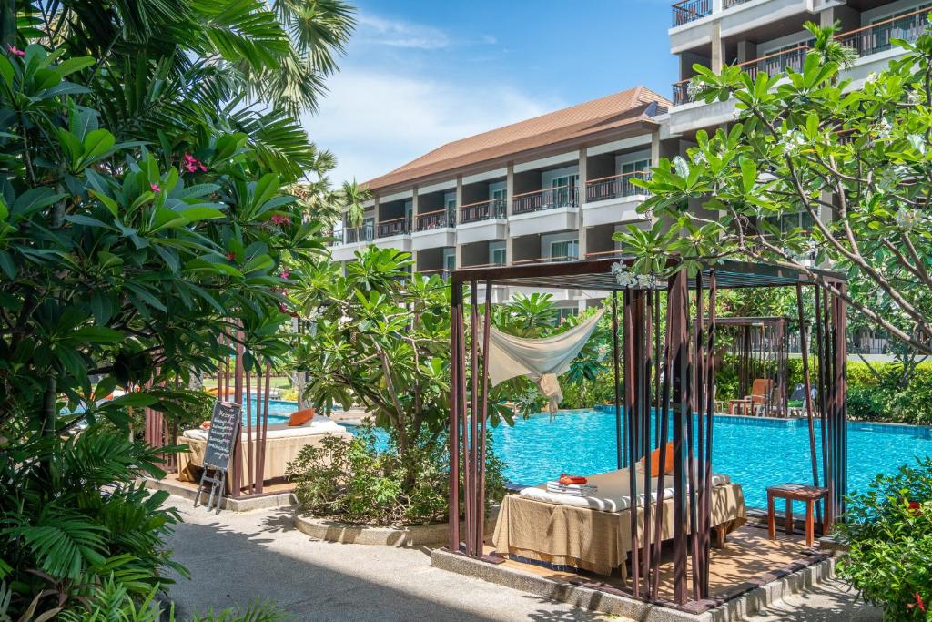 Welcome World Beachfront Resort - Resim 41