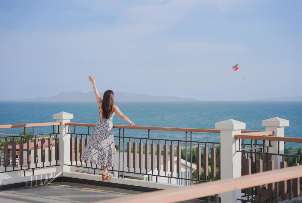 Welcome World Beachfront Resort - Resim 9