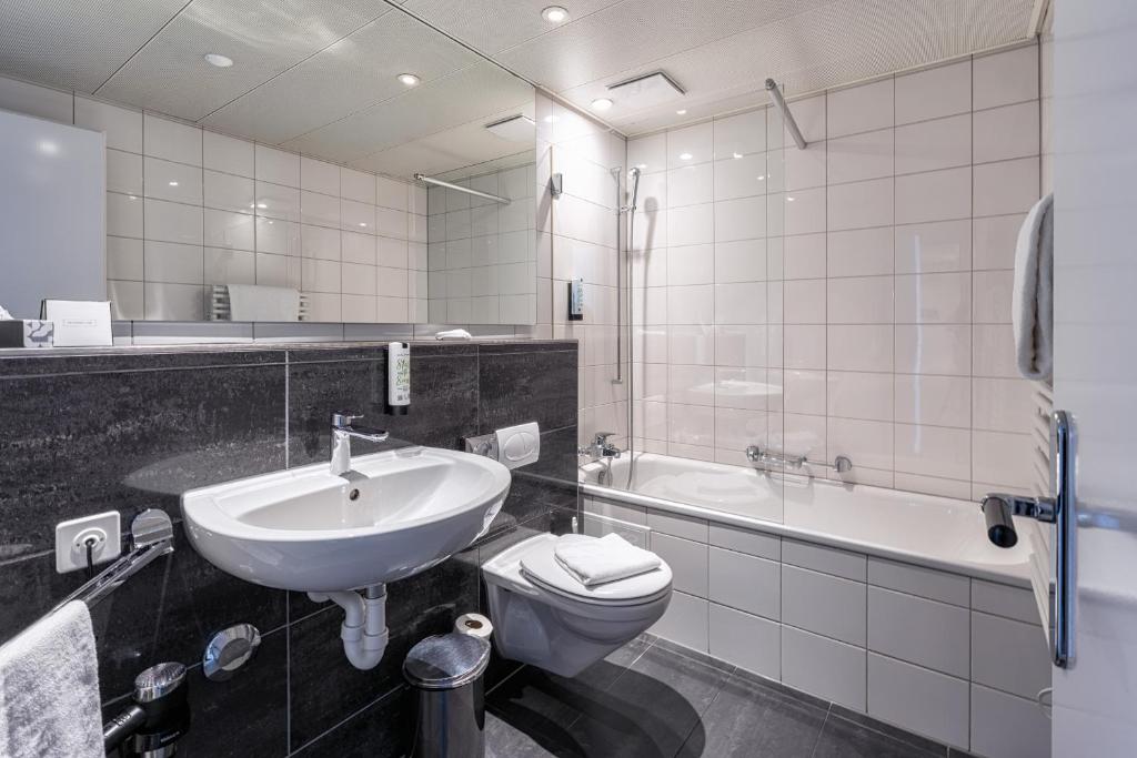 Royal Hotel - Urban Living - Resim 15