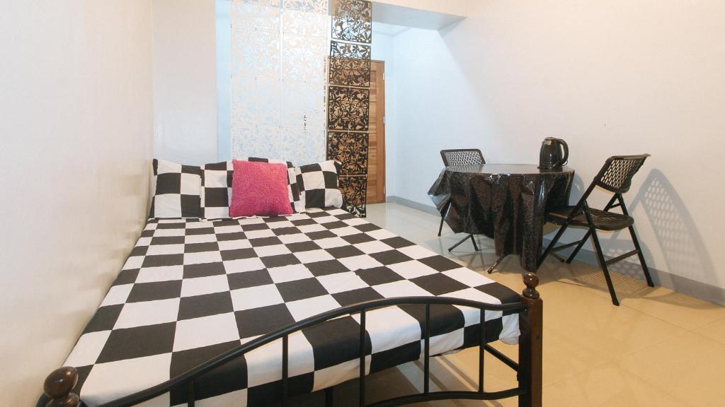 budget-backpackers-transient-house-near-naia-by-reddoorz