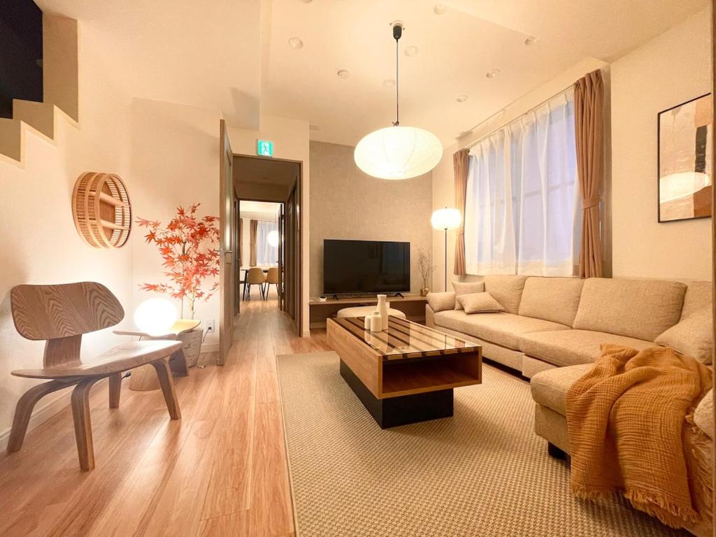 A home that captures the colors and spirit of Japan