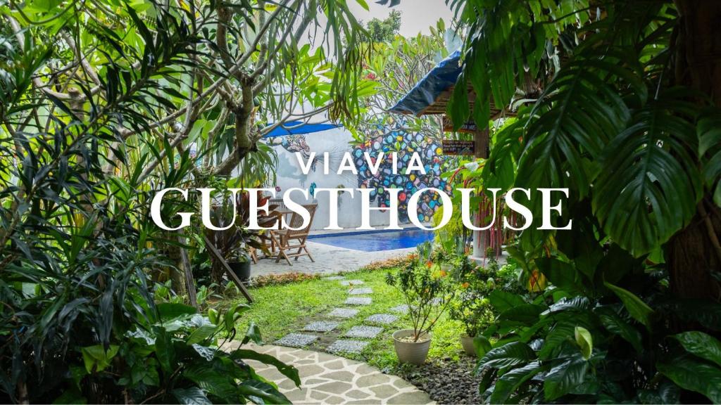 Vườn quanh ViaVia Guesthouse