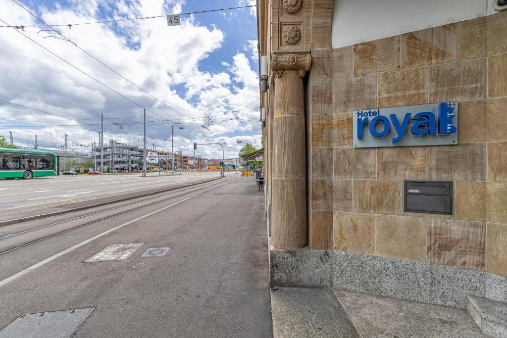 Royal Hotel - Urban Living - Resim 9