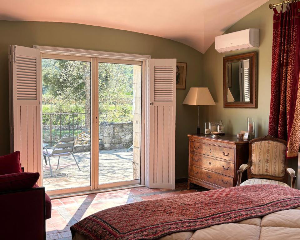 Domaine du Commandeur - Chambre Double De Luxe (2 Adultes + 1 Enfant)