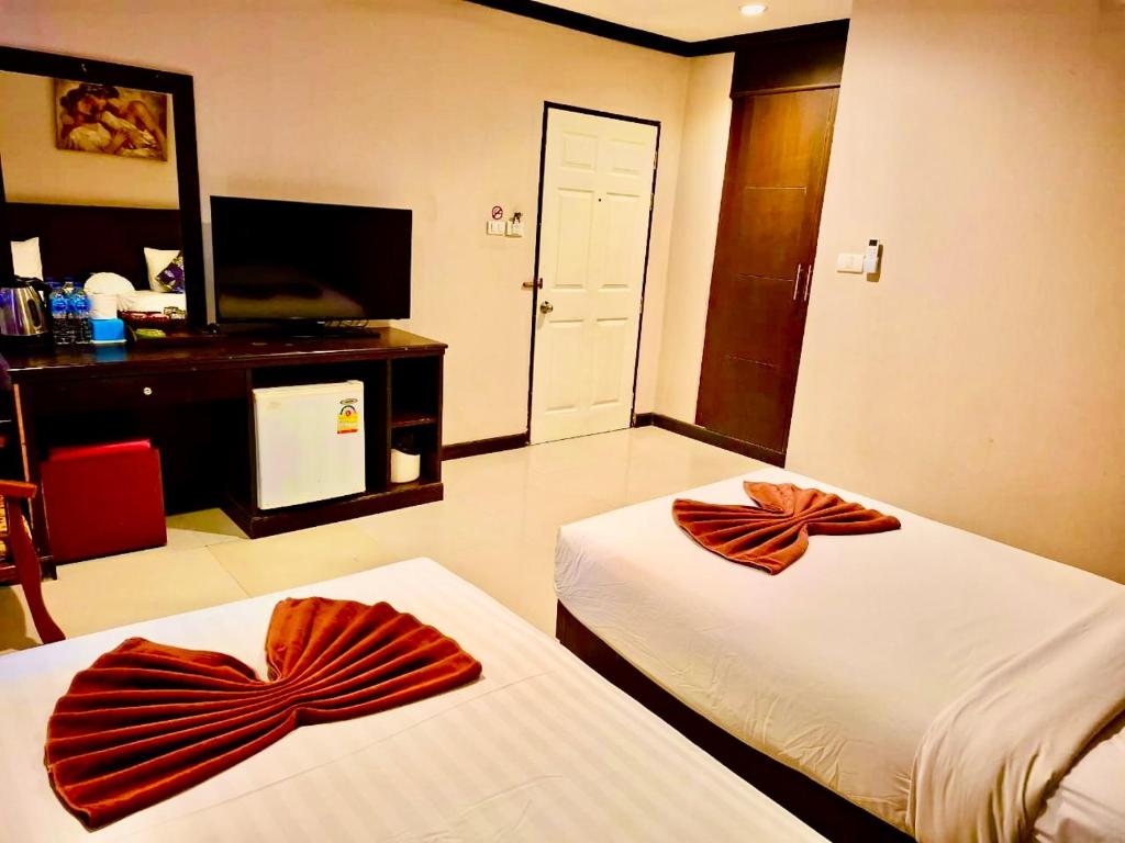 Hotel Hollywood Inn Love Patong - Resim 19