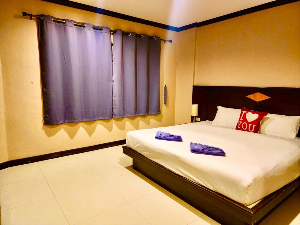 Hotel Hollywood Inn Love Patong - Resim 36