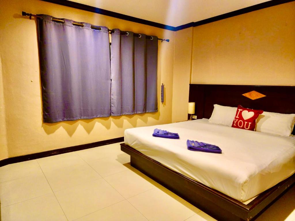 Hotel Hollywood Inn Love Patong - Resim 40