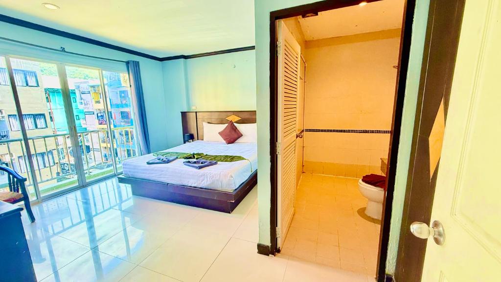 تصویر اتاق‌های Hotel Hollywood Inn Love Patong - تصویر ۲