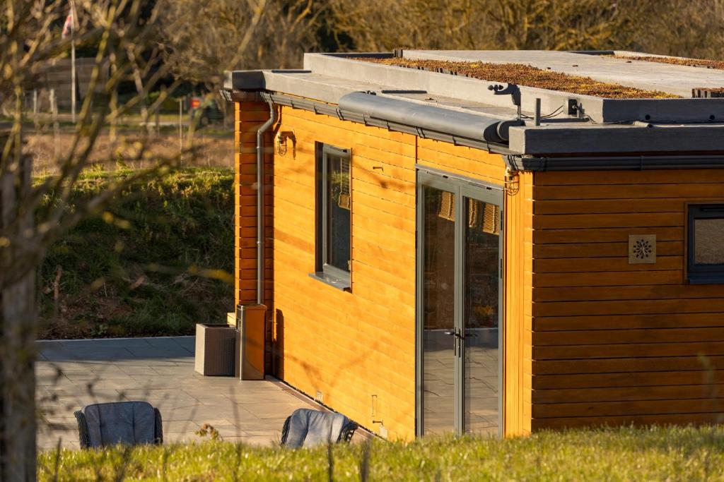 Το κτήριο όπου στεγάζεται  η παραθεριστική κατοικία