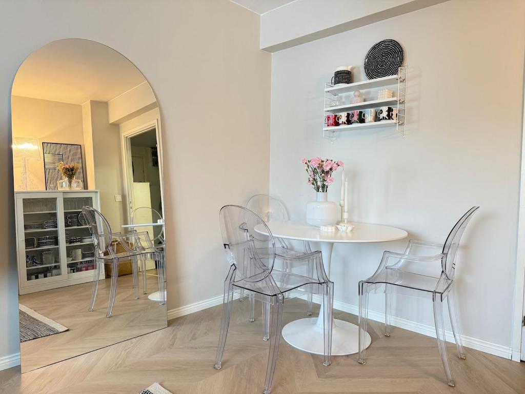 a dining room with a table and chairs at Beautiful home in the center of Rovaniemi in Rovaniemi
