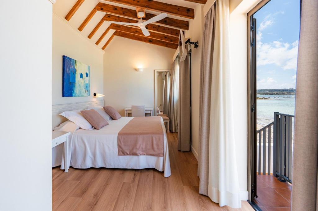 Hostal la Savina photo
