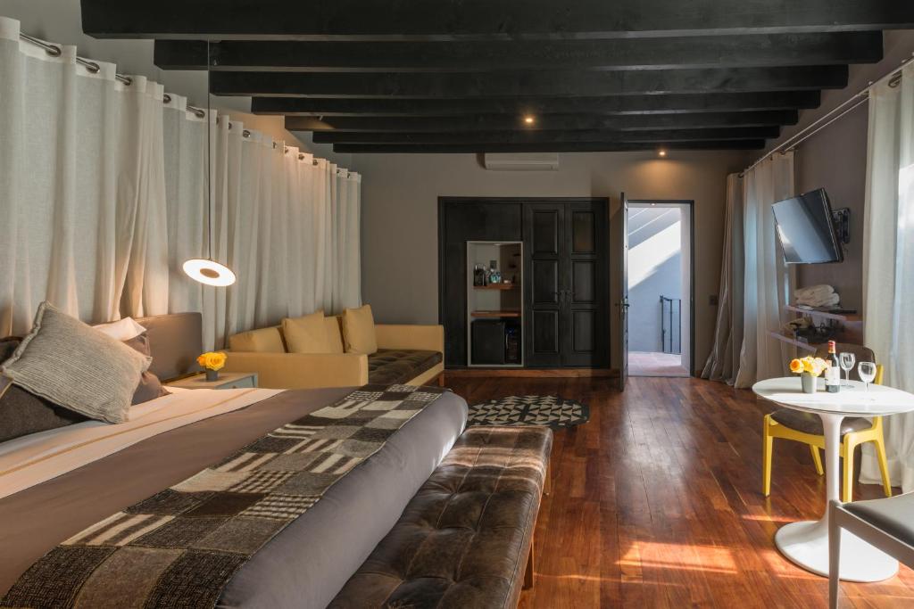 Posezení v ubytování Dos Casas Hotel & Spa