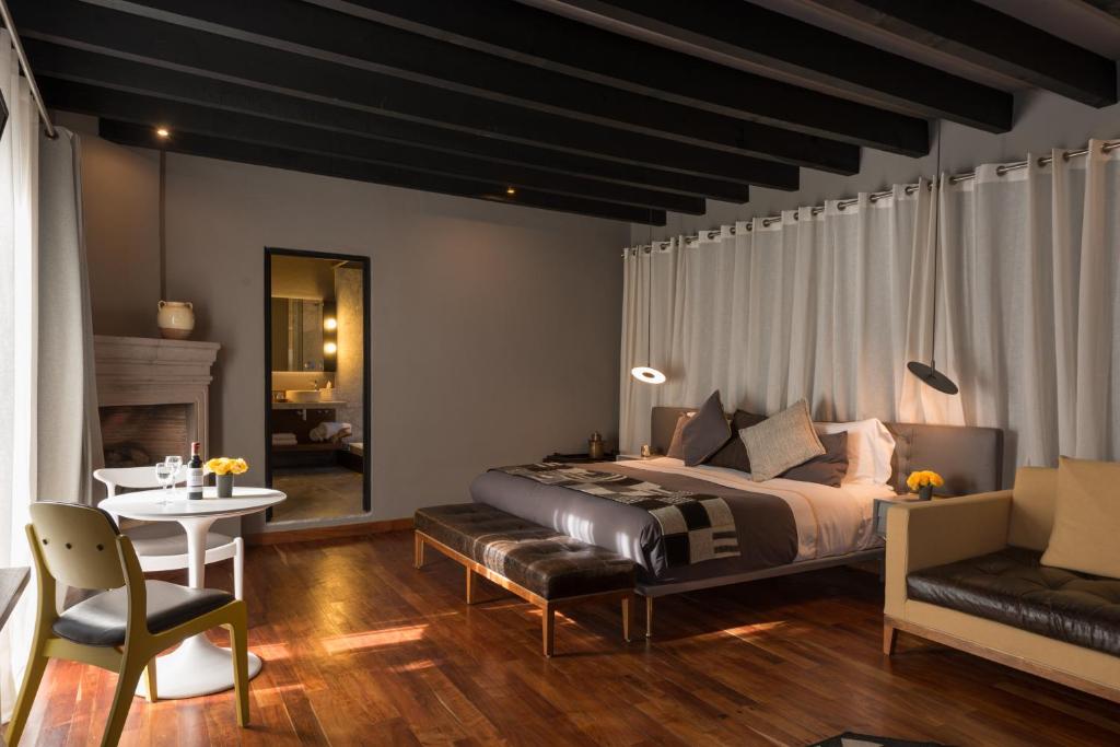 Posezení v ubytování Dos Casas Hotel & Spa