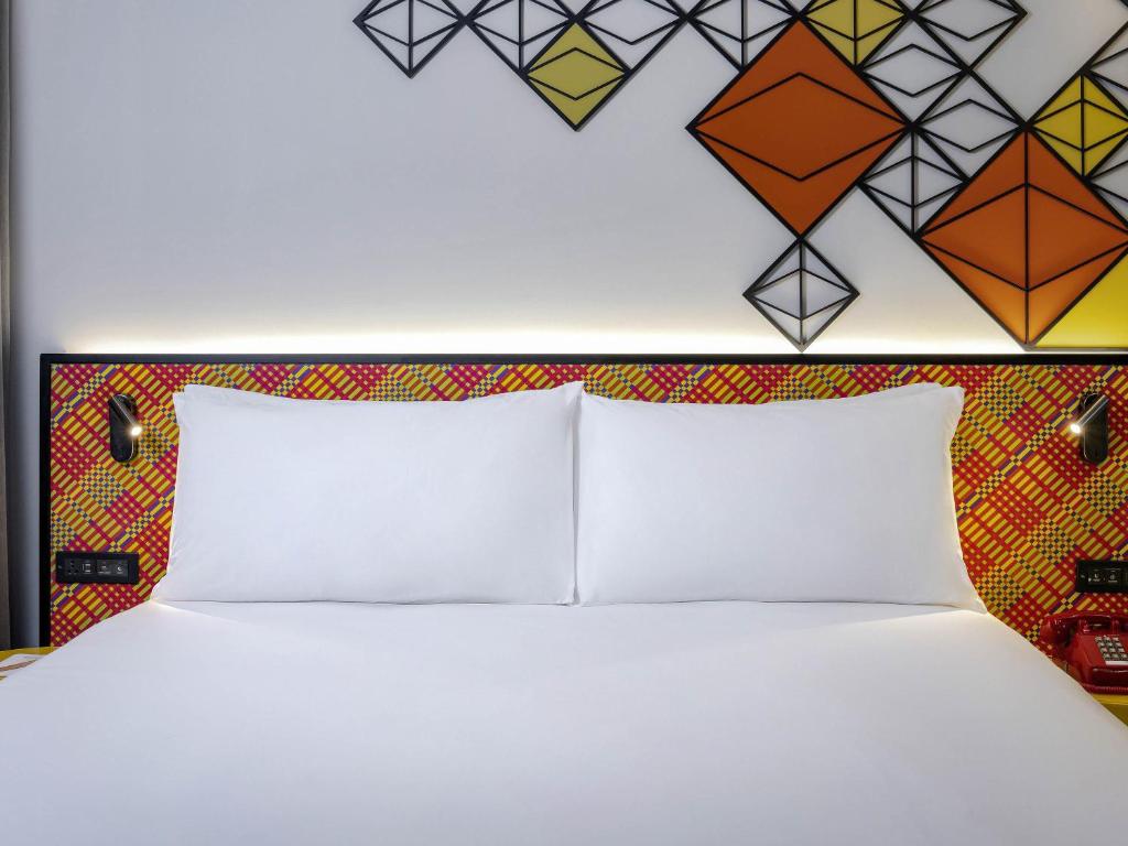 ibis Styles Bangkok Silom - Resim 14