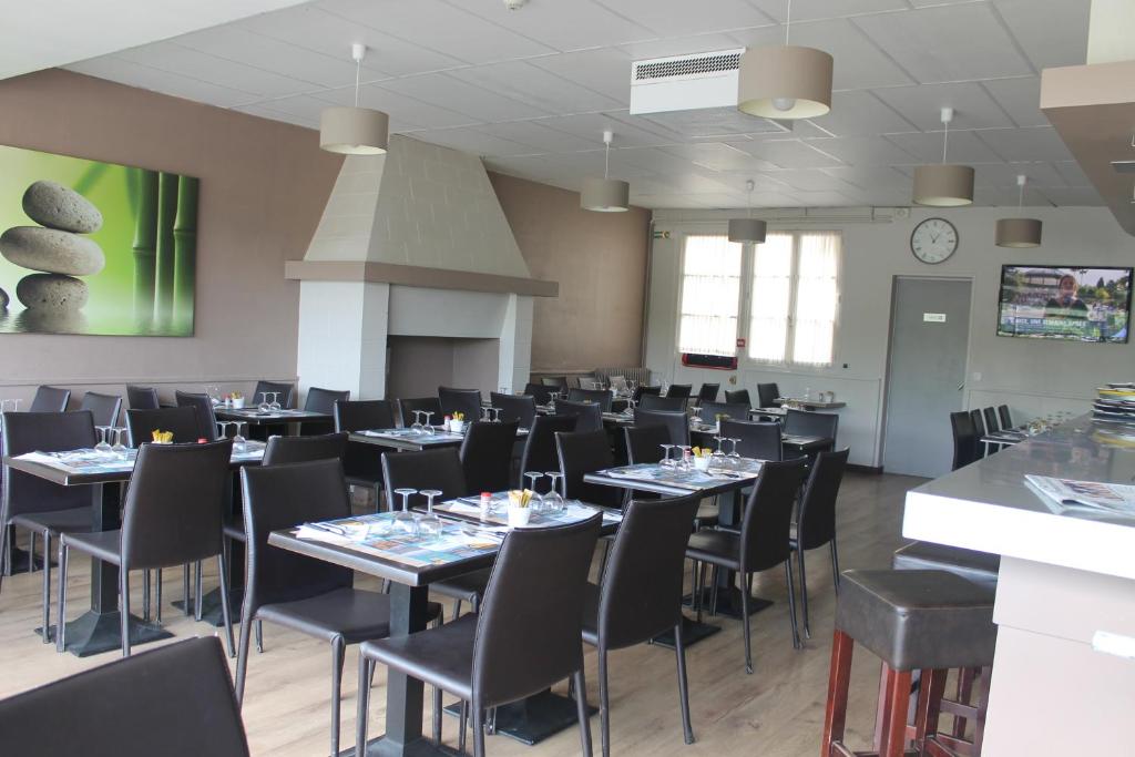 Restaurace v ubytování Le Bellevue Lisieux