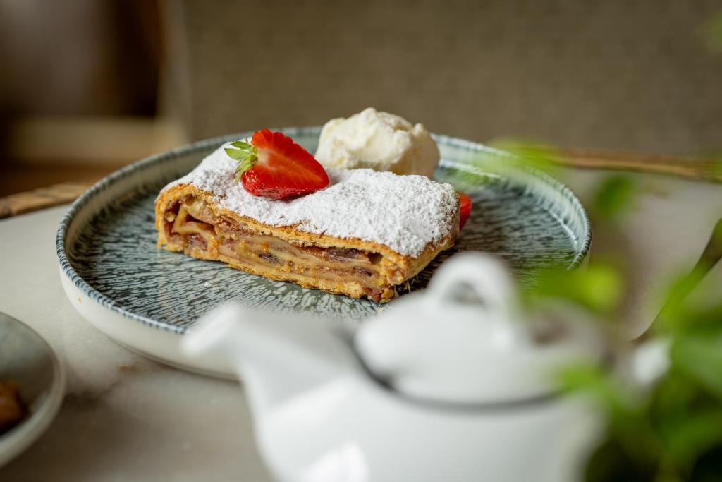 Killarney Royal Townhouse - Resim 32