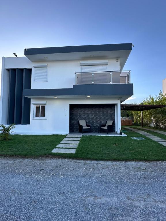 El edificio en el que está la villa