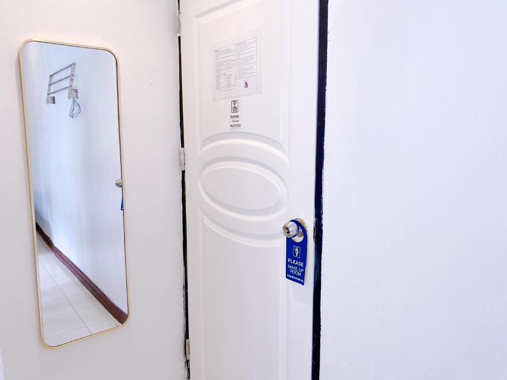 Remember at Phuket Town Hostel - Resim 29