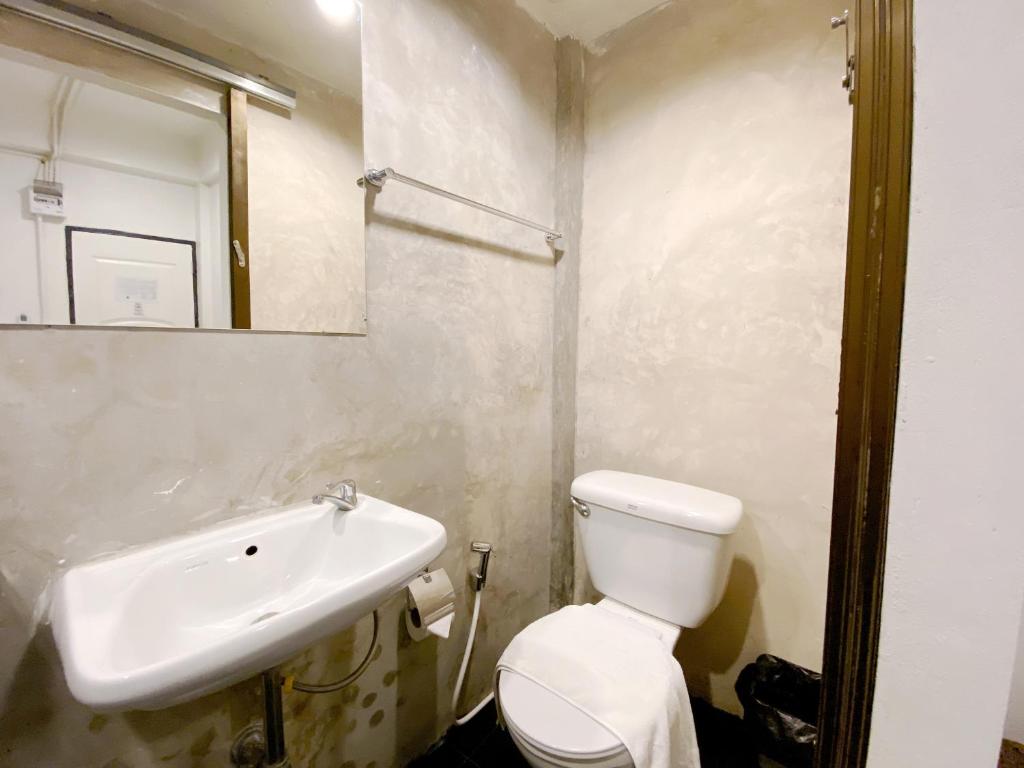 Remember at Phuket Town Hostel - Resim 27