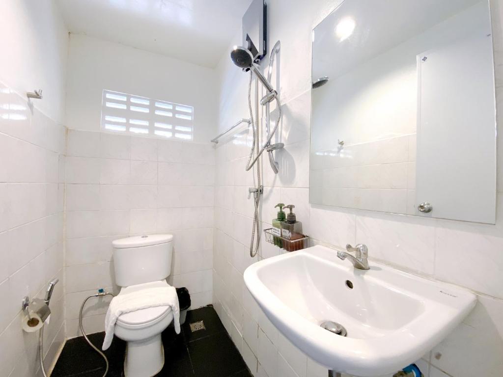 Remember at Phuket Town Hostel - Resim 30