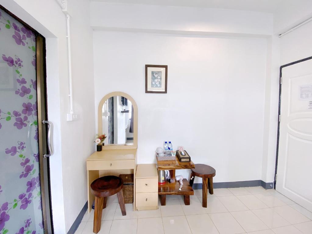 Remember at Phuket Town Hostel - Resim 43