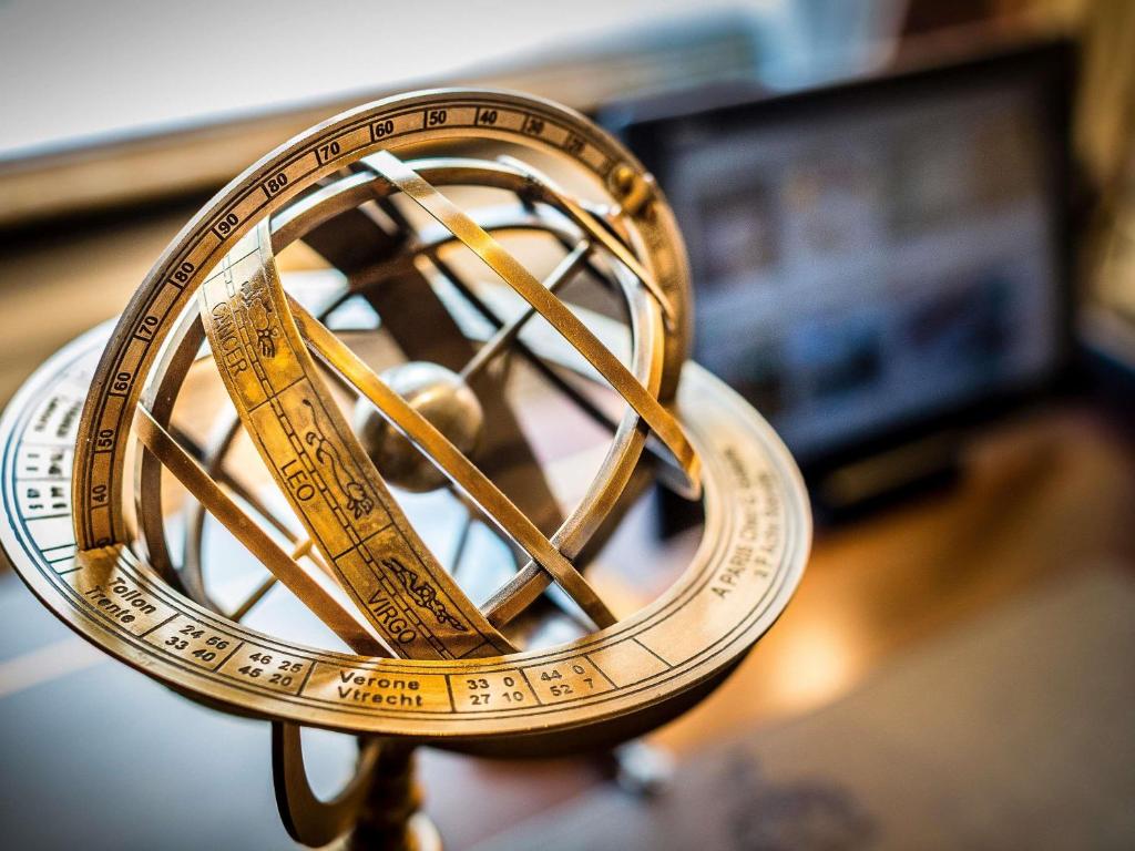 Fairmont Hotel Vier Jahreszeiten - Resim 44