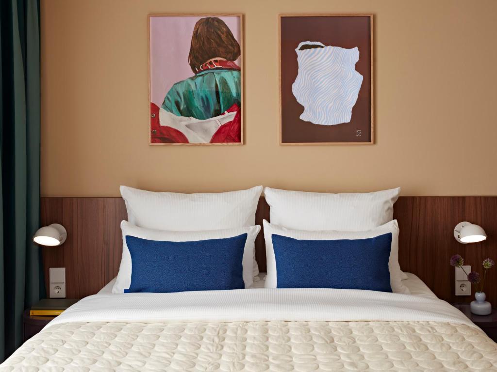 Numa Stuttgart Rotebühlplatz - Resim 12