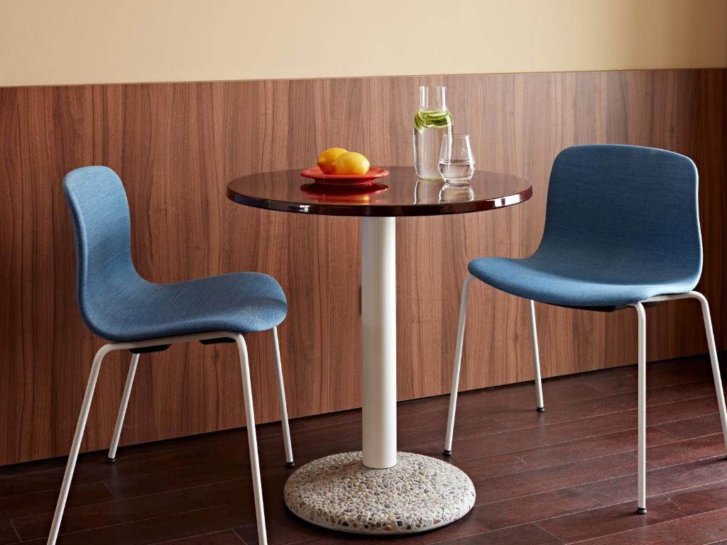 Numa Stuttgart Rotebühlplatz - Resim 29