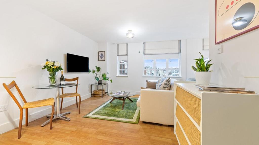 Nell Gwynn Chelsea Accommodation - Studio