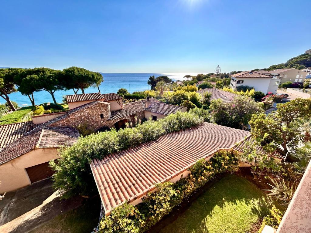 Hôtel La Pinède - 9