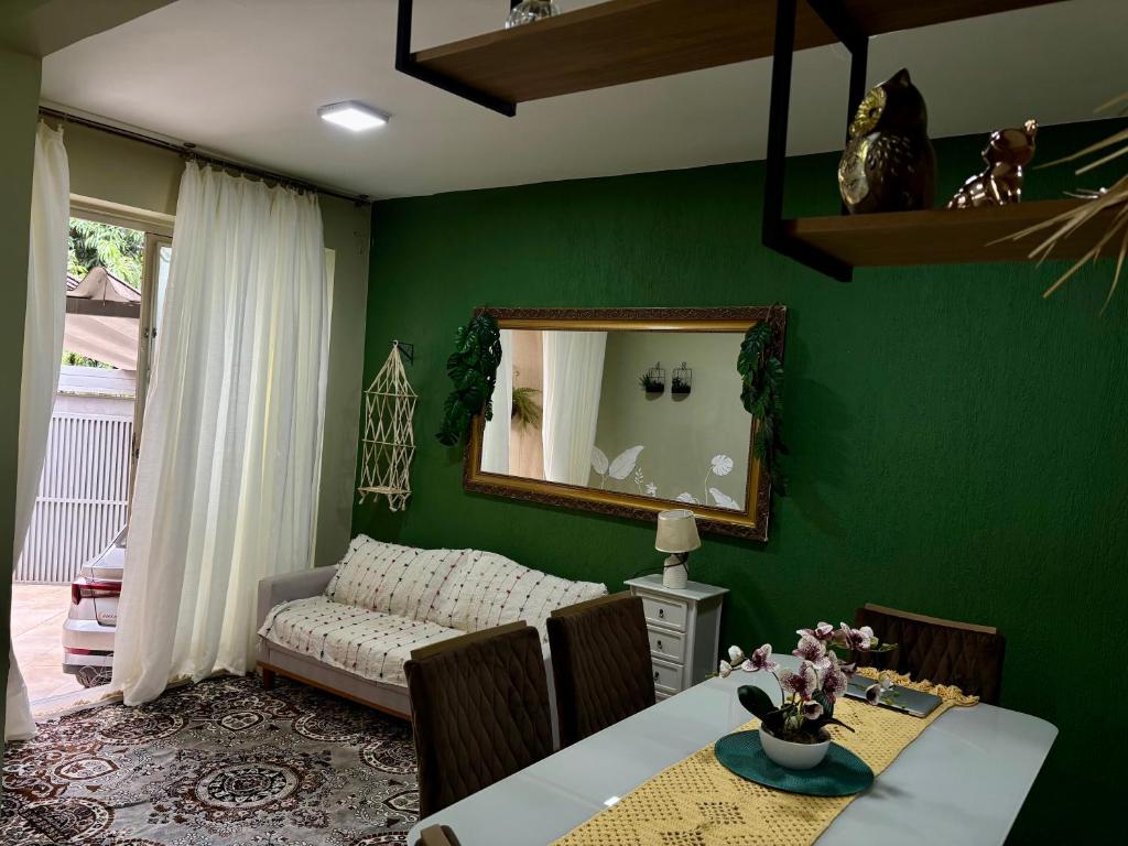 Χώρος καθιστικού στο Casa verde 4 quartos