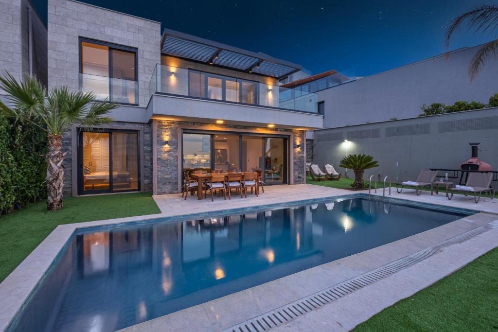 Πισίνα στο ή κοντά στο Villa Aktürk