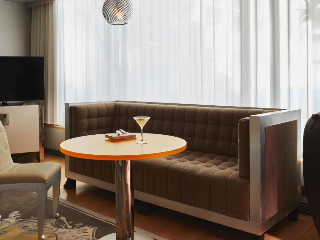 Sanderson London - Resim 19