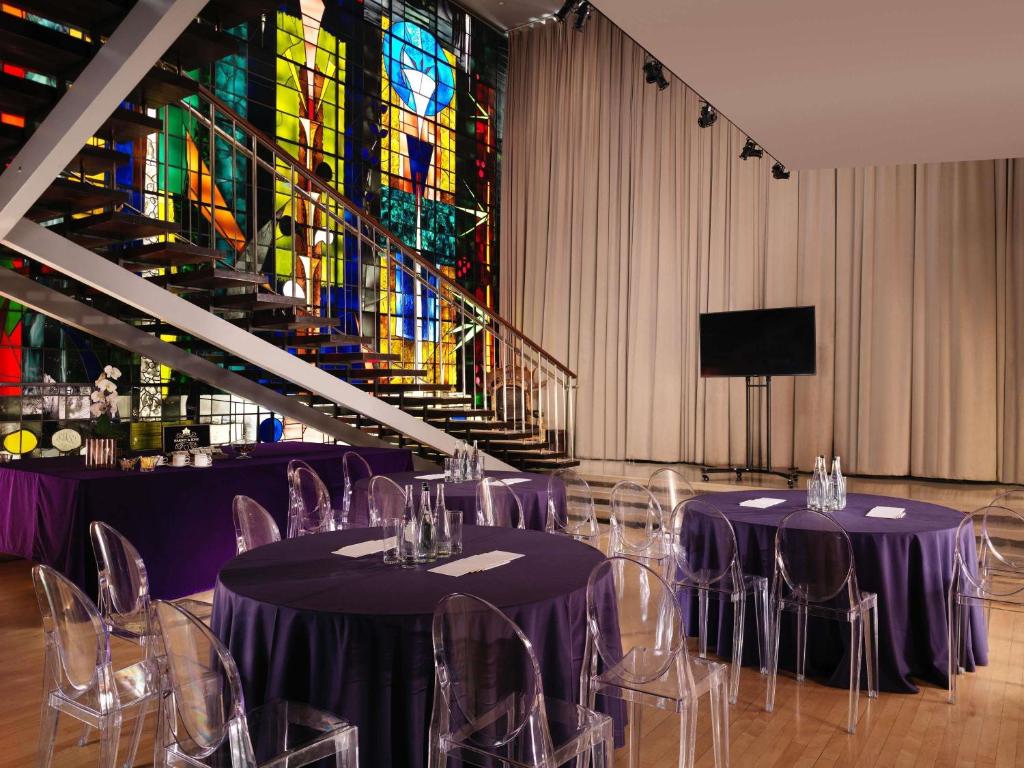 Sanderson London - Resim 40