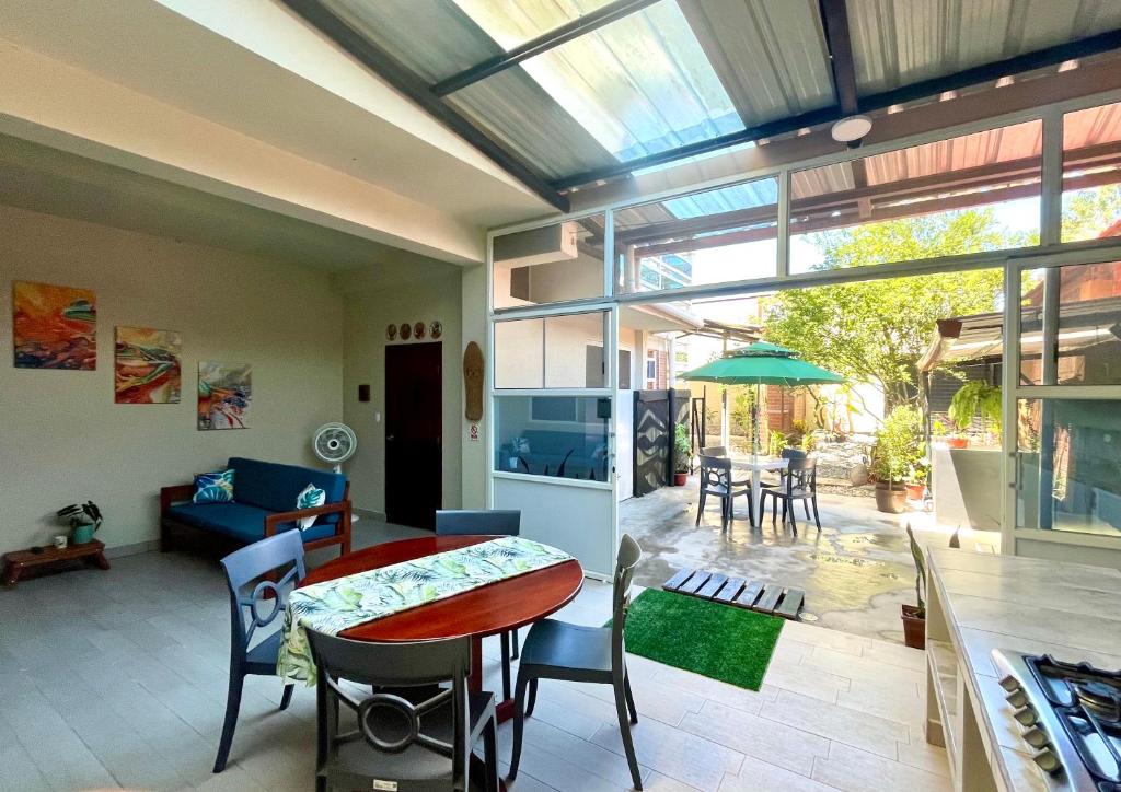 TV/trung tâm giải trí tại Lemon Garden