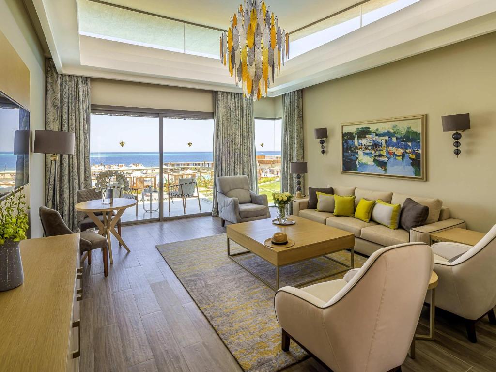 Rixos Premium Magawish Suites and Villas - 2