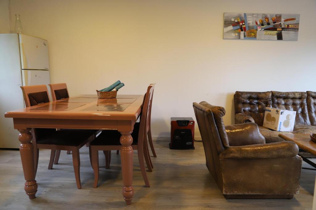 Cabañas Rio Tolten, con tinaja, sendero, actividades