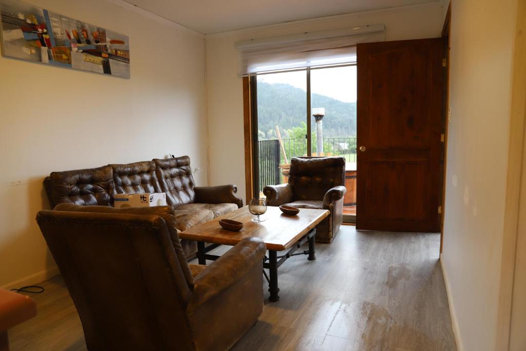 Cabañas Rio Tolten, con tinaja, sendero, actividades