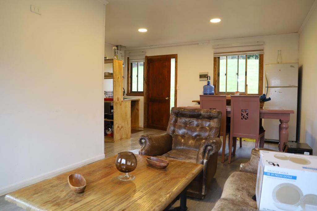 Cabañas Rio Tolten, con tinaja, sendero, actividades