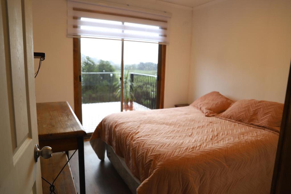 Cabañas Rio Tolten, con tinaja, sendero, actividades