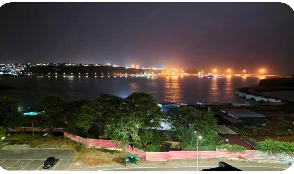 Gallery image of Gamboa t2 in Praia