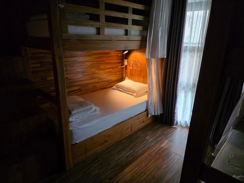 Bloom Cafe & Hostel - 5