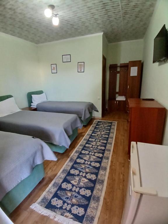 Gallery image of AltynAi Guest House in Cholpon-Ata