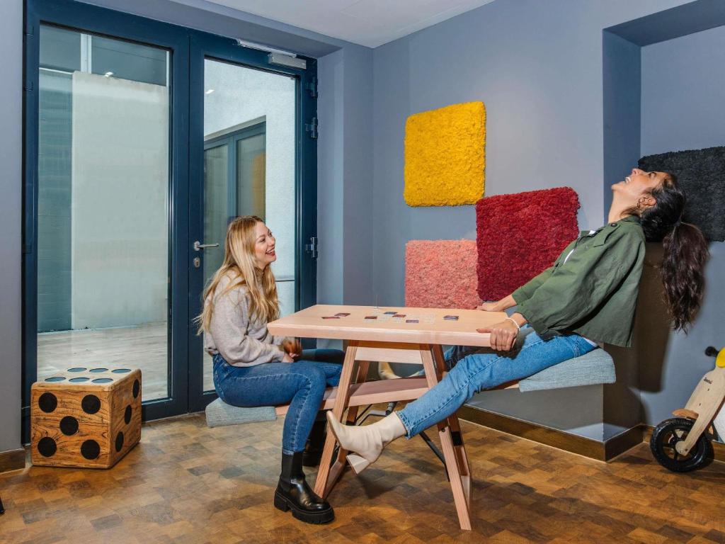 Aparthotel Adagio access Hamburg - Resim 26