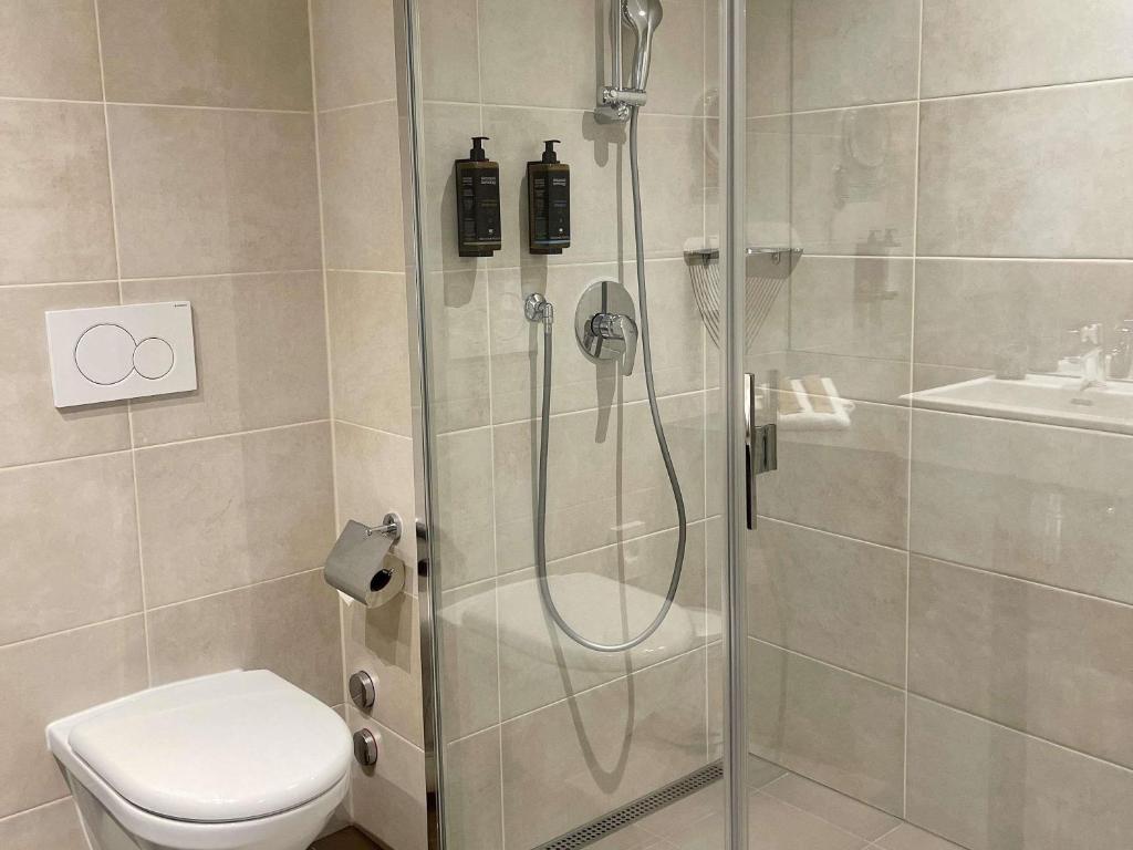 Mercure Geneva Airport photo