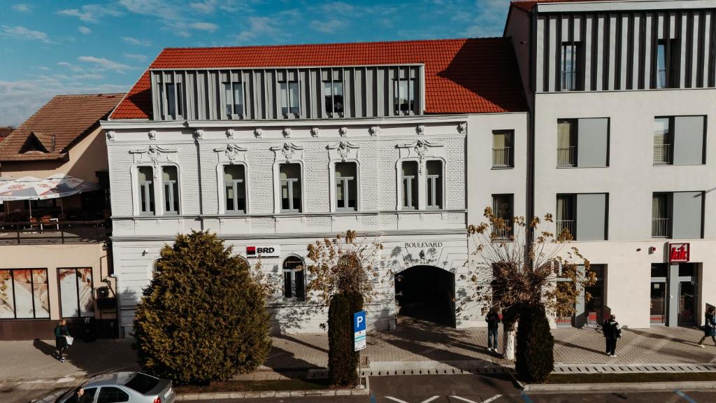 Budova, kde se aparthotel nachází