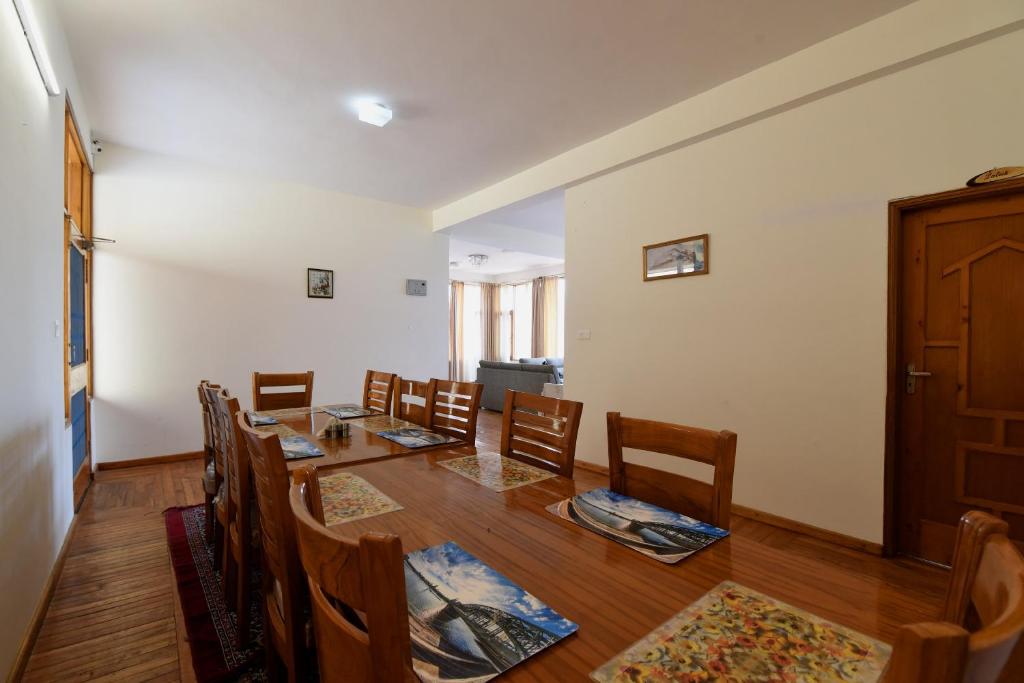 Gallery image of Hotel O Malna Greens in Shimla